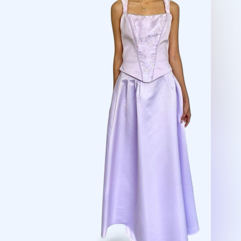 Chic Lilac Maxi Dress